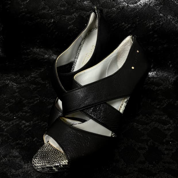 “ESQUIRE” 00’s Python Pattern wedge heel