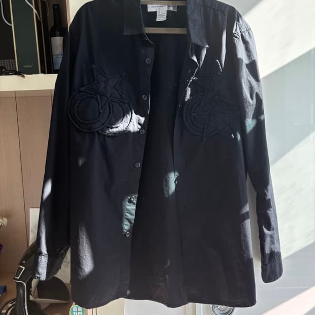 [L] 꼼데가르송 셔츠 스타 패치 셔츠