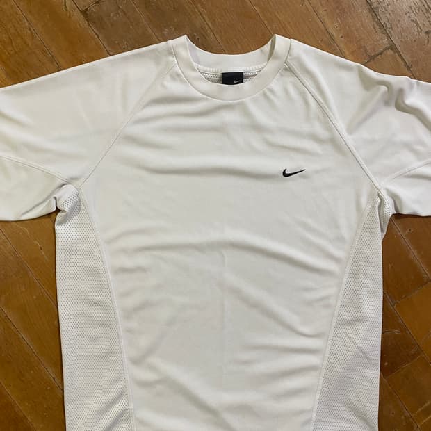 나이키 드라이핏 반팔 티셔츠 화이트 XL (105)