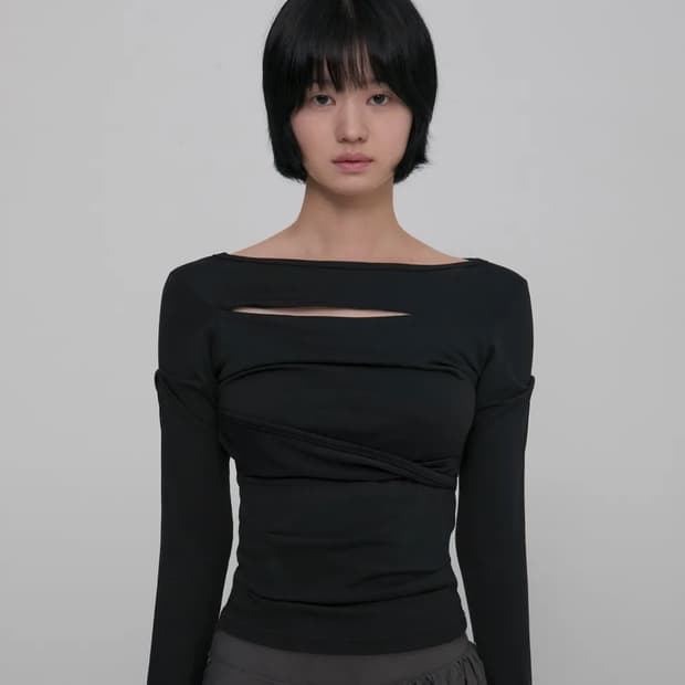 플레어업 Asymmetrical Draped 롱슬리브