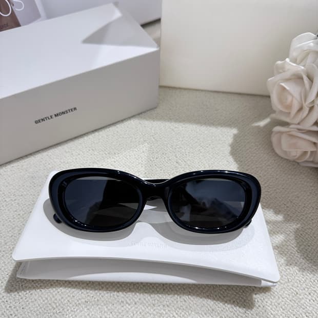 젠틀 몬스터 x 메종 마르지엘라 MM004 블랙