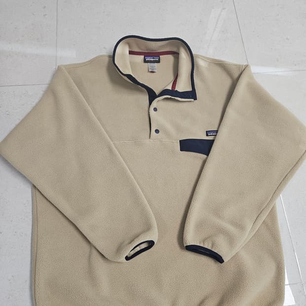 파타고니아 신칠라 L 카키아이보리