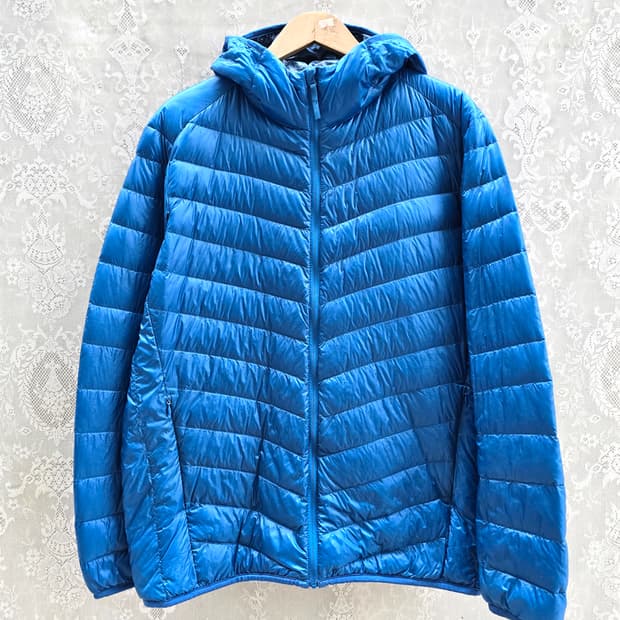 유니클로 후드 경량 패딩