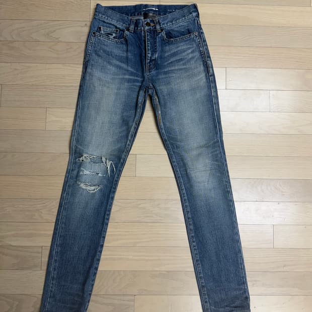 생로랑 18f/w 디스진