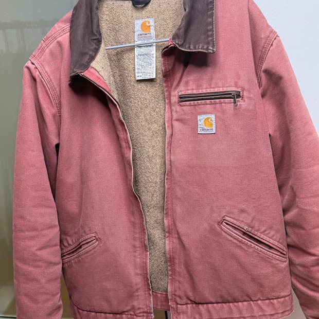 wj097 vrs XL carhartt