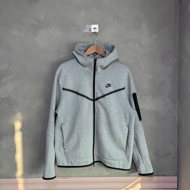 나이키 테크팩 후드집업 그레이