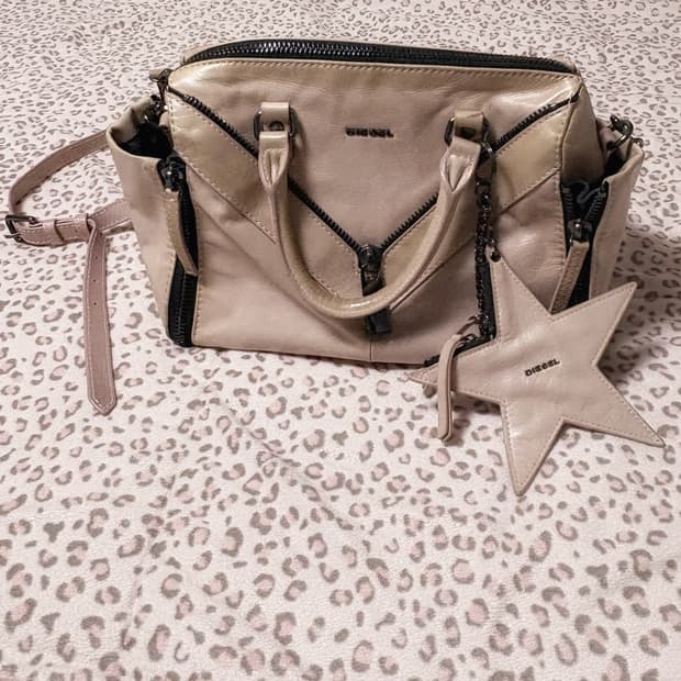 디젤 히메갸루 핑크 스타 지퍼 아카이브 한정 크로스백 도트백