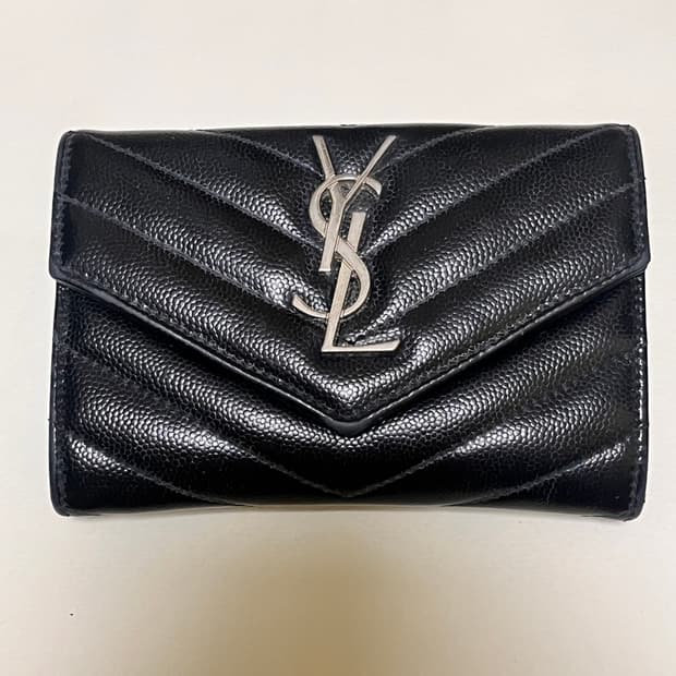 입생로랑 은장 블랙 반지갑(정품)