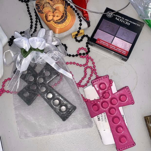 Cross Stud Strap Wallet Pink