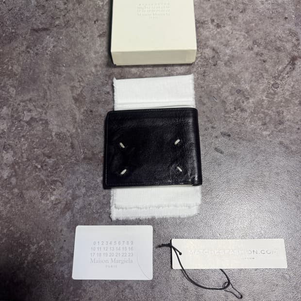 마르지엘라 반지갑 풀박스