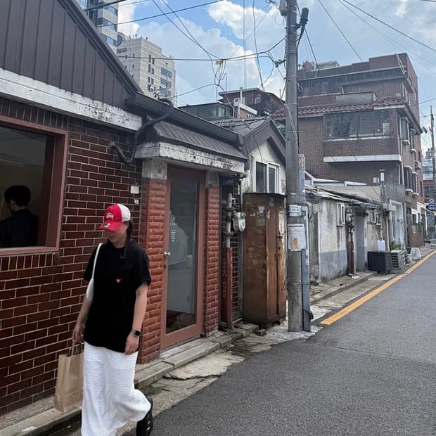 휴먼메이드 가슴 로고 반팔 S