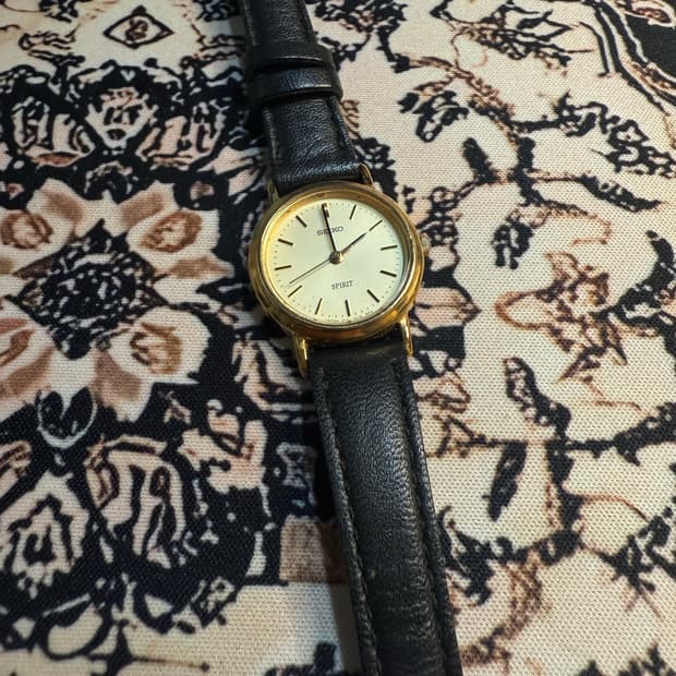 Seiko 빈티지 쿼츠 여성 시계