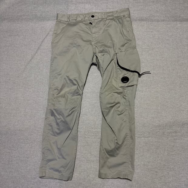 C.P.컴퍼니 렌즈 카고 바지