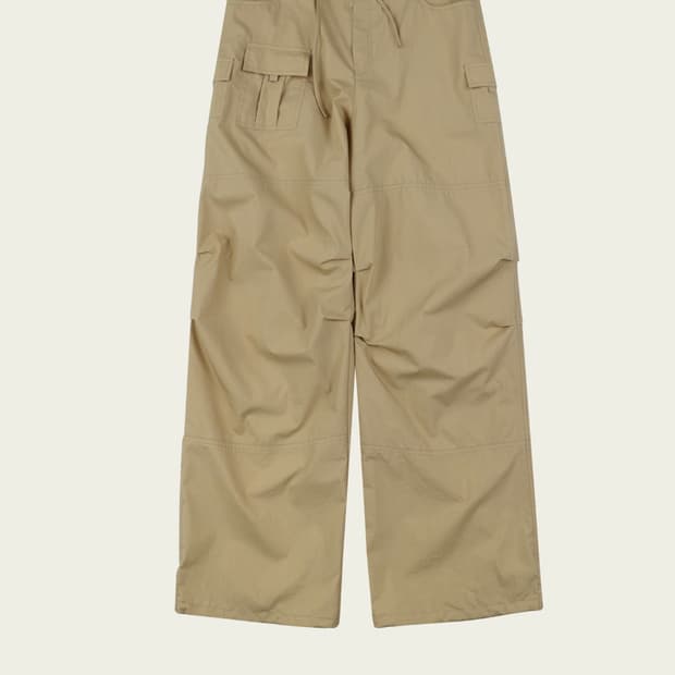 리본빛 Nomad Cargo Pants - Beige
