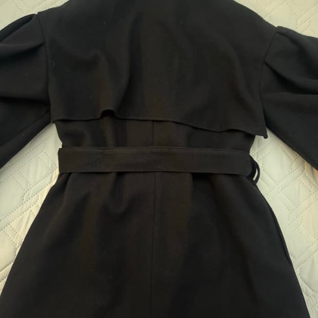 A라인 벌룬 미디움 숏코트 블랙