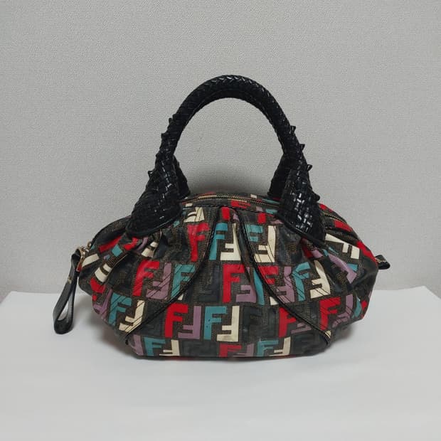 펜디 주카 멀티컬러 스파이 호보백 (정품)