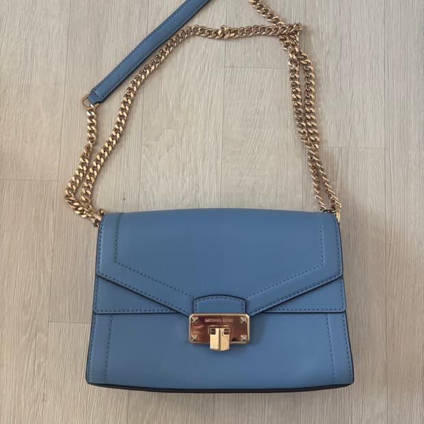 [마이클 코어스 Michael Kors] 킨슬리 플랩백 (프렌치 블루)