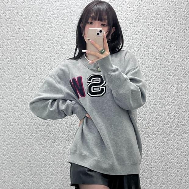 나이키 NSW 스트릿 키치 빅로고 오버핏 맨투맨 M C11066