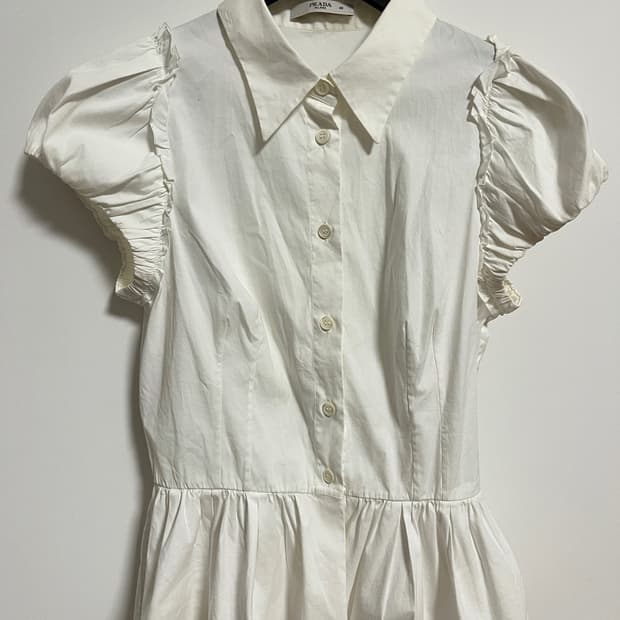 Prada vintage puff sleeve peplum shirt 