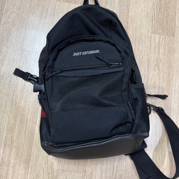 Just saturday 슬링백