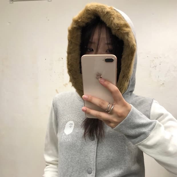 베이프 퍼 후드 자켓 울프죠