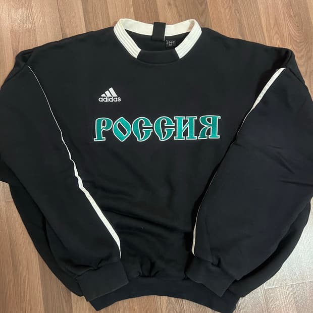 아디다스 고샤 맨투맨 (L)