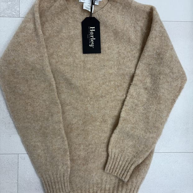 할리오브스코틀랜드 쉐기독 니트 M (터스크)