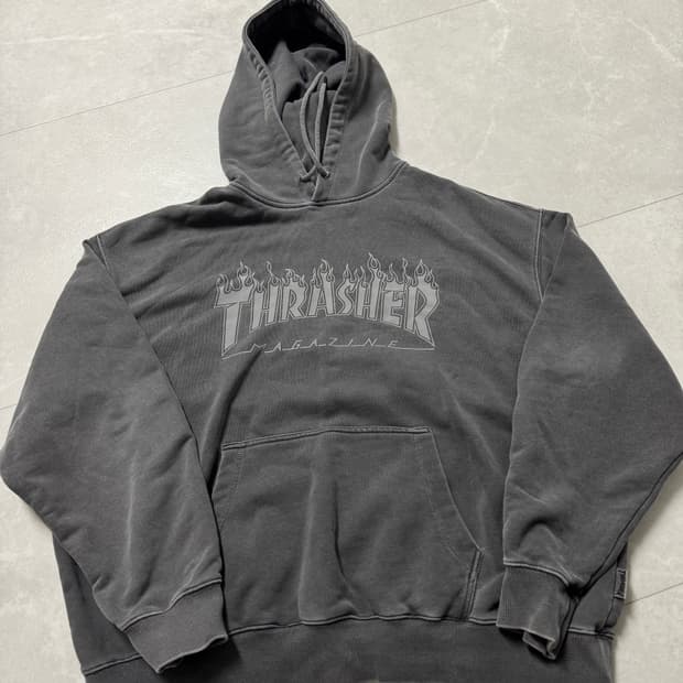 트레셔 후드티 차콜