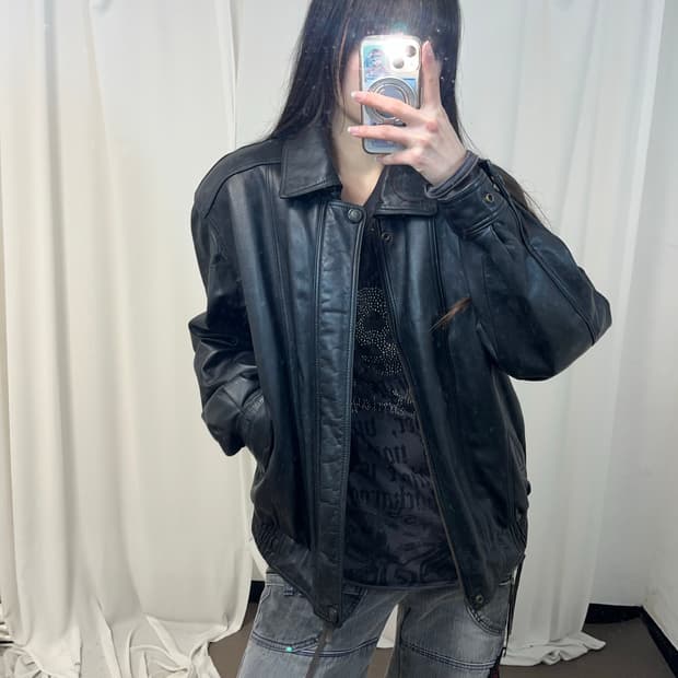 양가죽 블랙 봄버 자켓