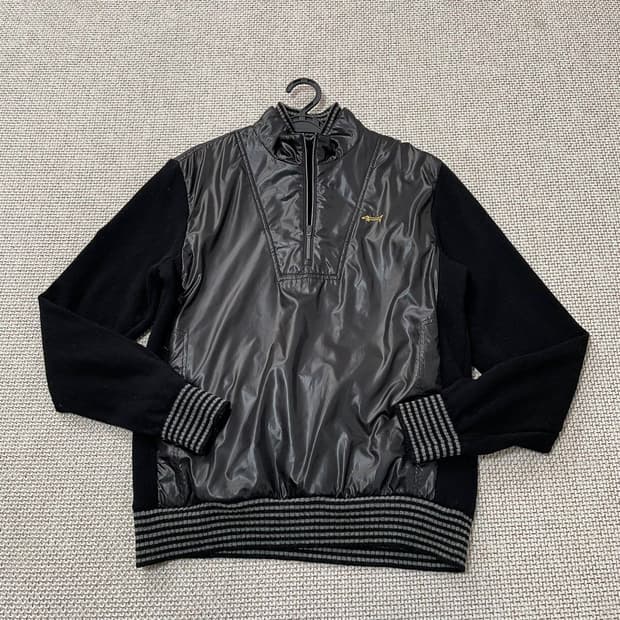 루이까스텔  반집업 니트