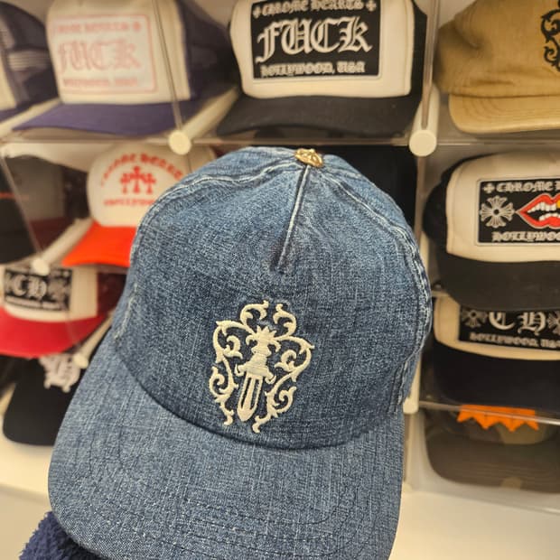 크롬하츠 정품 한정판 데님 캡 모자