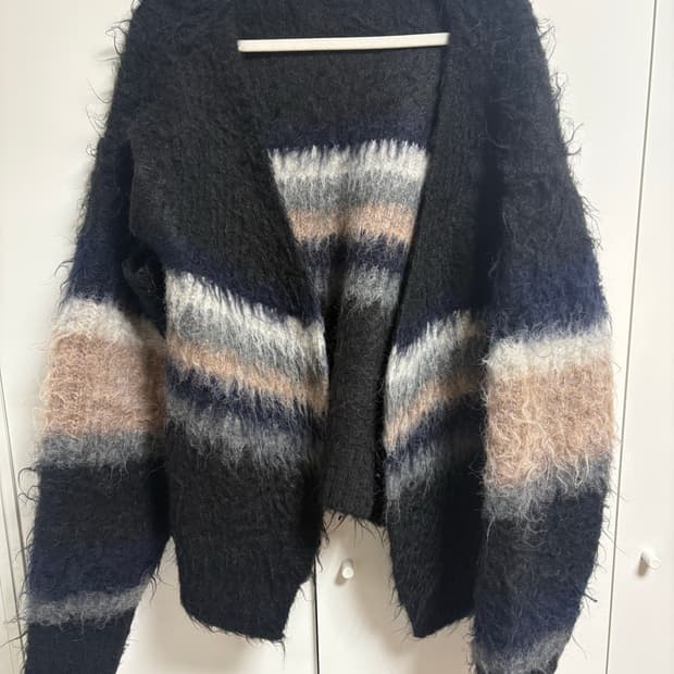 Perverze 퍼버즈 가디건