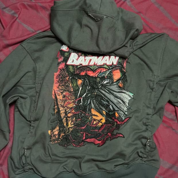 송지오 DC컬렉션 배트맨 자수 후드 그레이 48  송지오옴므 자수