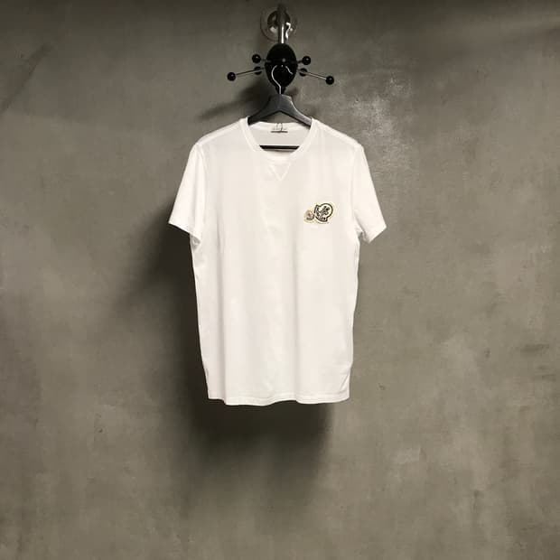 몽클레어 화이트 반팔 티셔츠 M