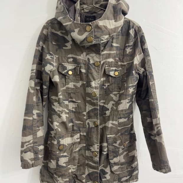 camo hood jacket