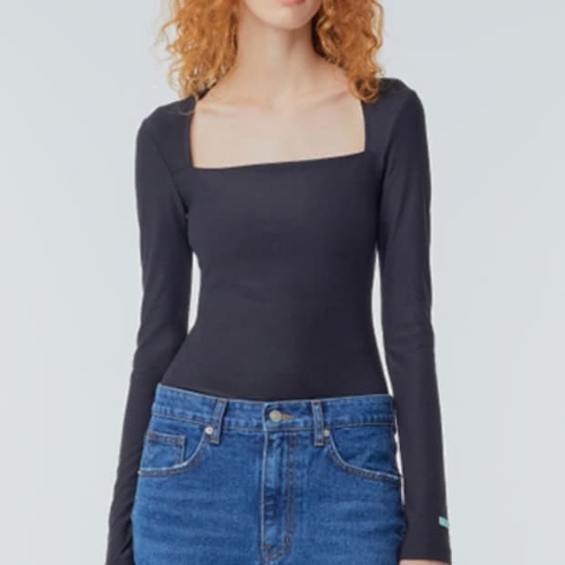 인스턴트펑크 스퀘어넥 롱슬리브 블랙