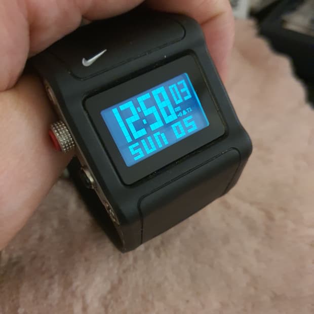 빈티지 나이키 디지털 시계