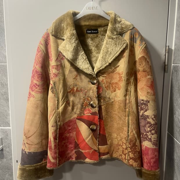 패치워크 오리엔탈 프린팅 무스탕