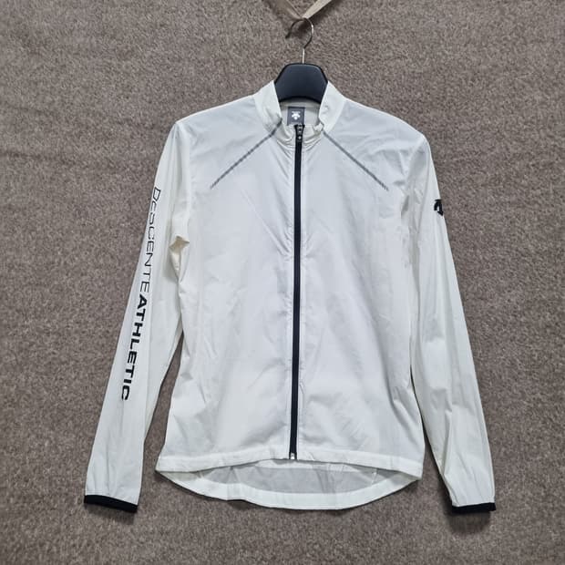  데상트 남성 초경량 나일론 바람막이 자켓