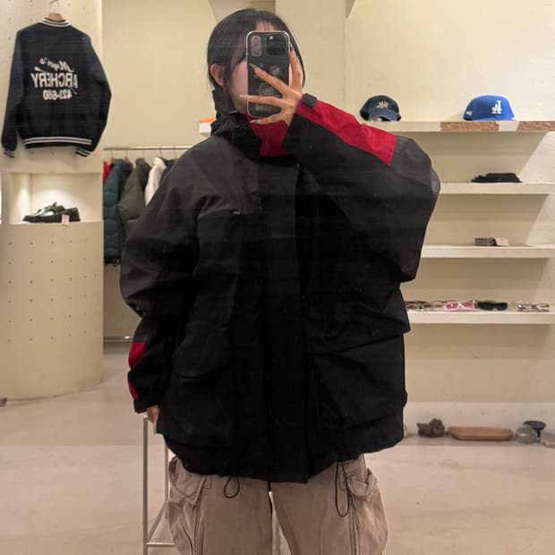 그레일즈 컬러블럭 쉘 자켓 U873