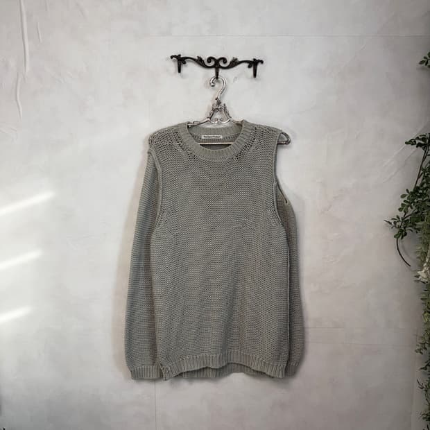 The Open Product cutout knit gray