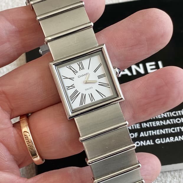 샤넬 마드모아젤 23mm 스몰 사이즈 스틸 쿼츠