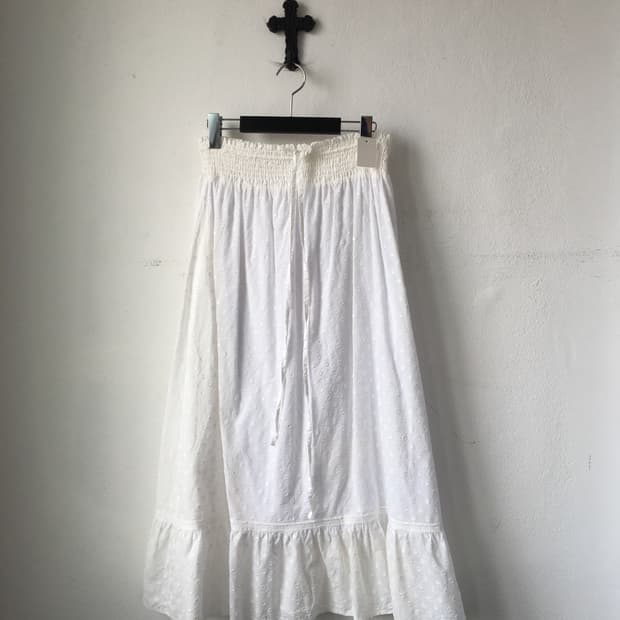 Dot pattern long skirt