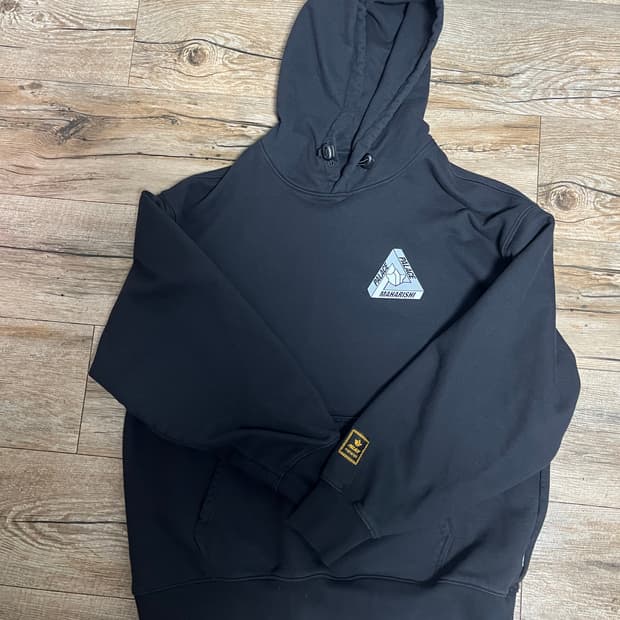 팔라스 x 마하리시 후드 블랙 - 25SS L사이즈
