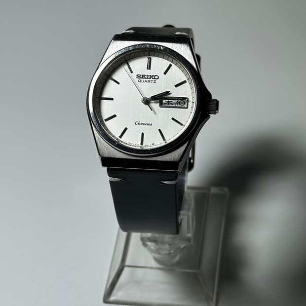 SEIKO quartz chronos