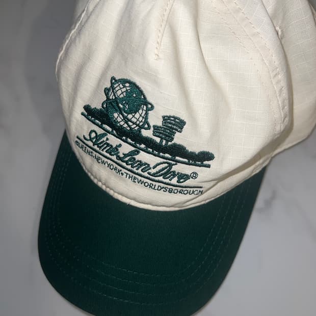 에임레온도르 캡 유니스피어 햇 프리스틴