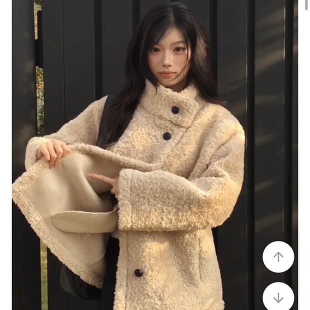 에이블리 모디무드 피닝 뽀글 퍼 하프 코트