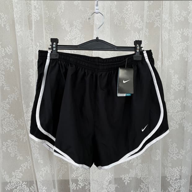 L) 새상품 나이키 드라이핏 러닝 쇼츠 반바지 블랙
