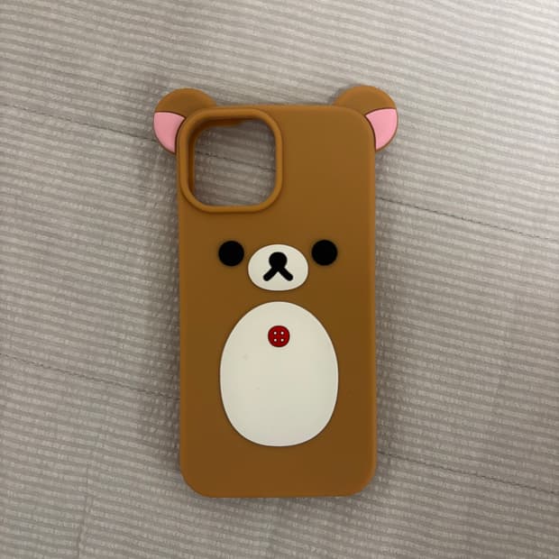 리락쿠마 아이폰15 케이스