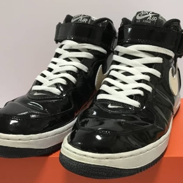 NIKE AIR FORCE1 MID SC